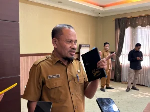 Sekretaris Disdikbud Kukar, Pujianto (Urbankaltim)