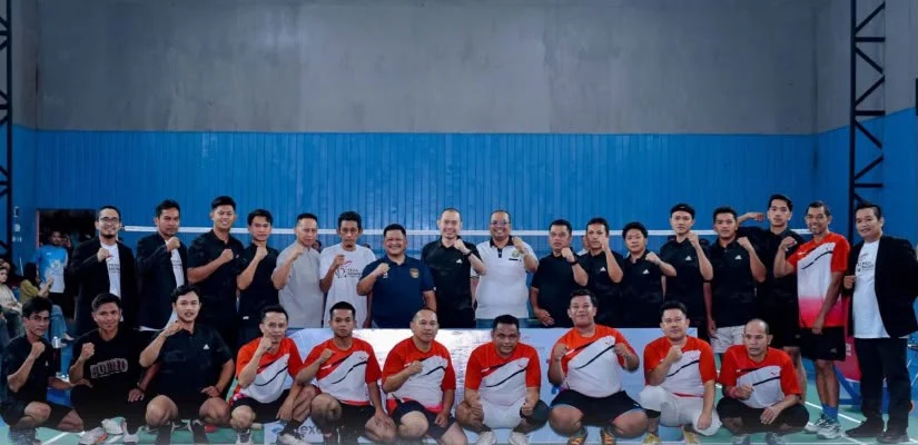 Pembukaan Turnamen Hexa Badminton Championship 2026 di Kecamatan Kota Bangun (Istimewa)